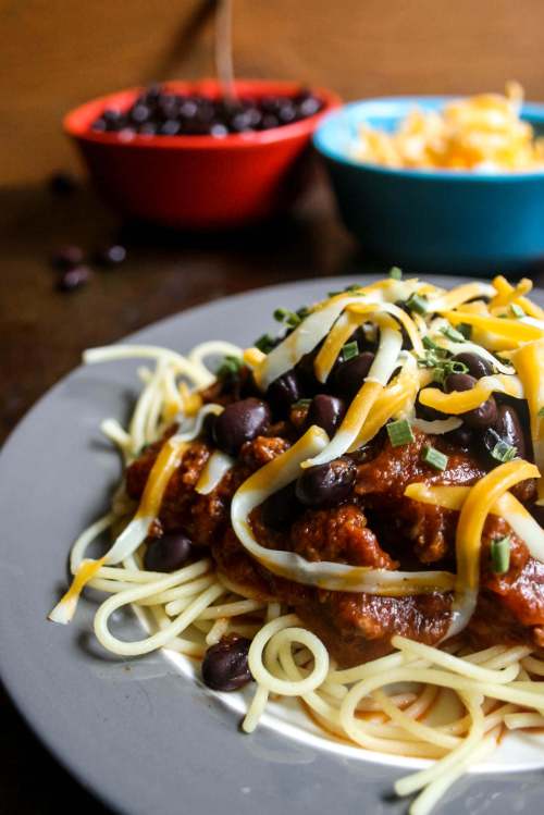 Cincinnati Chili from Ricardo Cuisine. Shake things up on chili night! Made with unique combination of spices and served over spaghetti