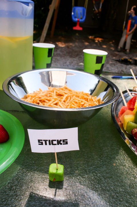 Minecraft Party Food: Sticks
