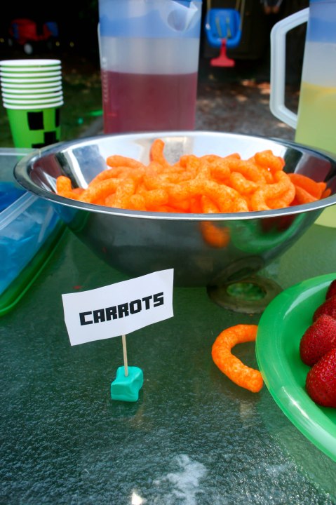 Minecraft Party Food: Carrots