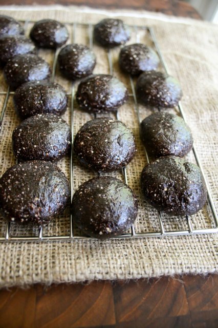 Chocolate Cashew Cookies by Food & Whine. Gluten-free, Sweetened with honey